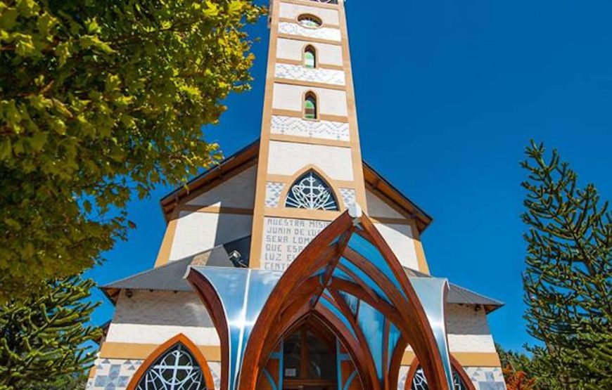 Villa Pehuenia + Aluminé + Volcán Batea Mahuida