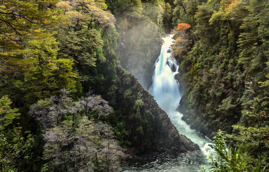 Excursión Hua Hum + Playas de Yuco + Cascada Chachin
